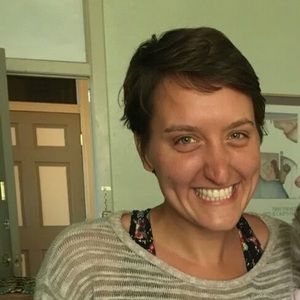 Meet your Posher, Aida